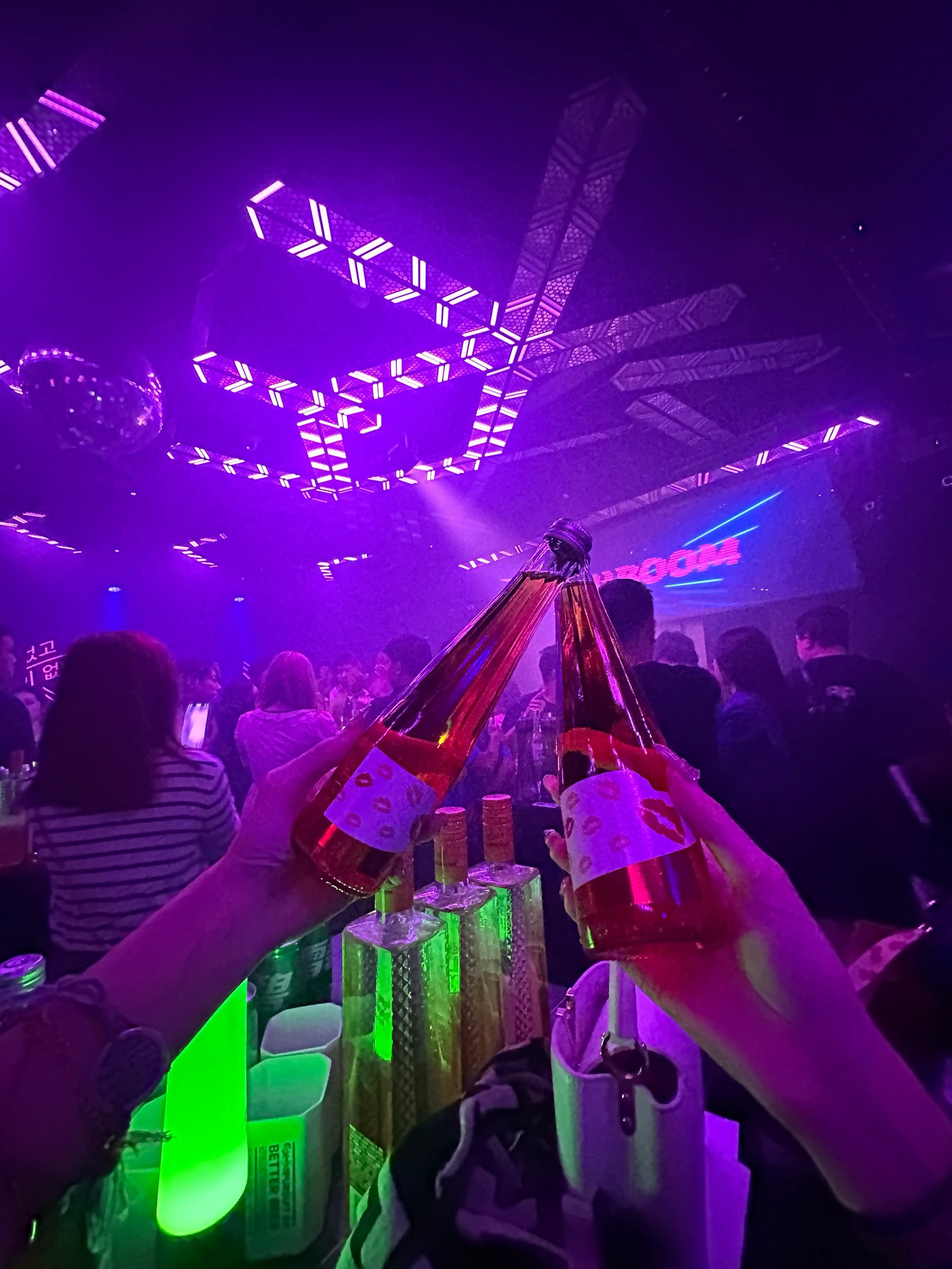 芜湖商务KTV，体验专业时尚服务-弋江区ktv预定